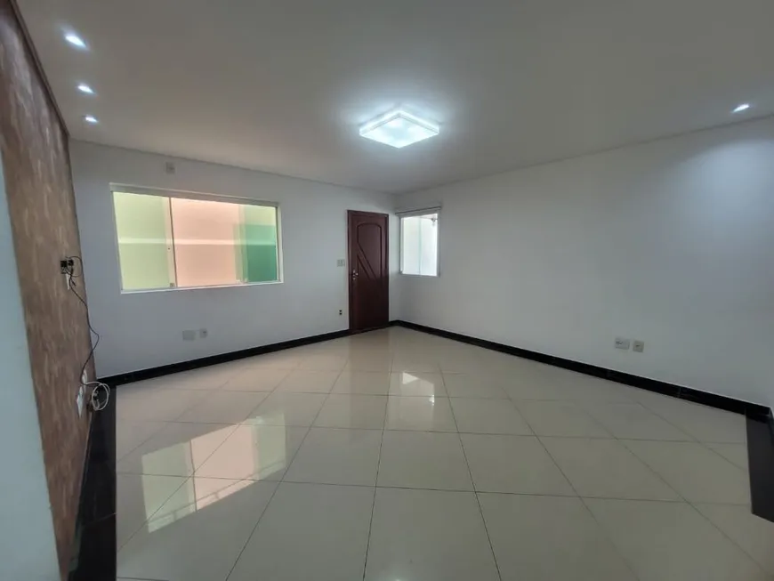 Foto 1 de Casa com 4 Quartos à venda, 160m² em Estuario, Santos