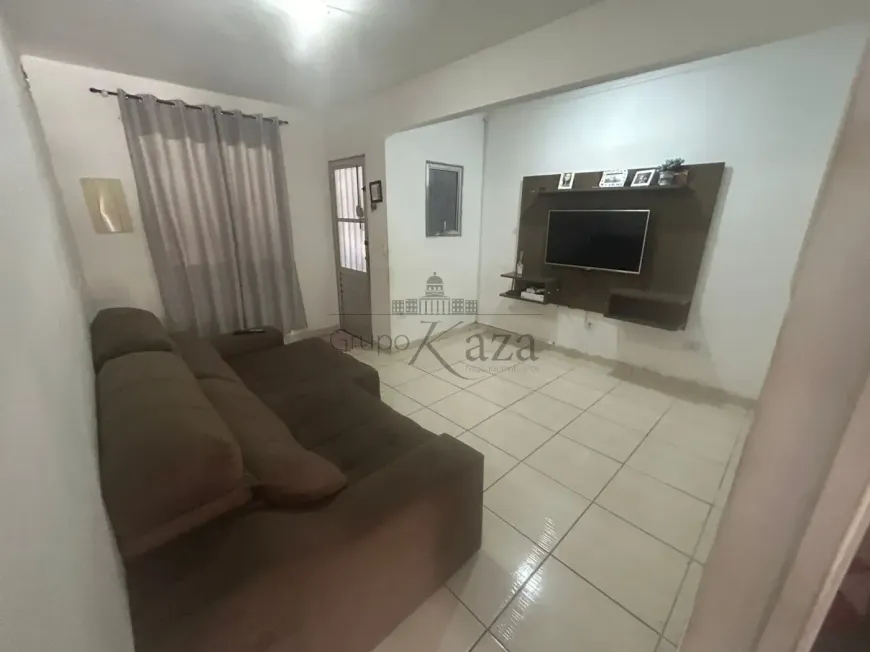 Foto 1 de Casa com 2 Quartos à venda, 70m² em Jardim Santa Júlia, São José dos Campos