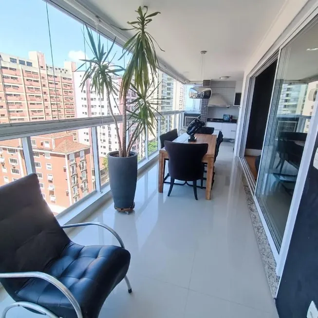 Foto 1 de Apartamento com 3 Quartos à venda, 165m² em Embaré, Santos