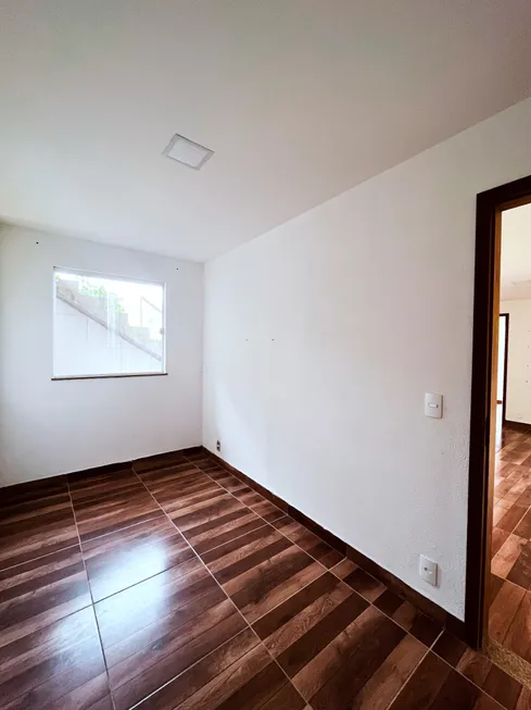 Foto 1 de Casa com 2 Quartos para alugar, 40m² em Correas, Petrópolis