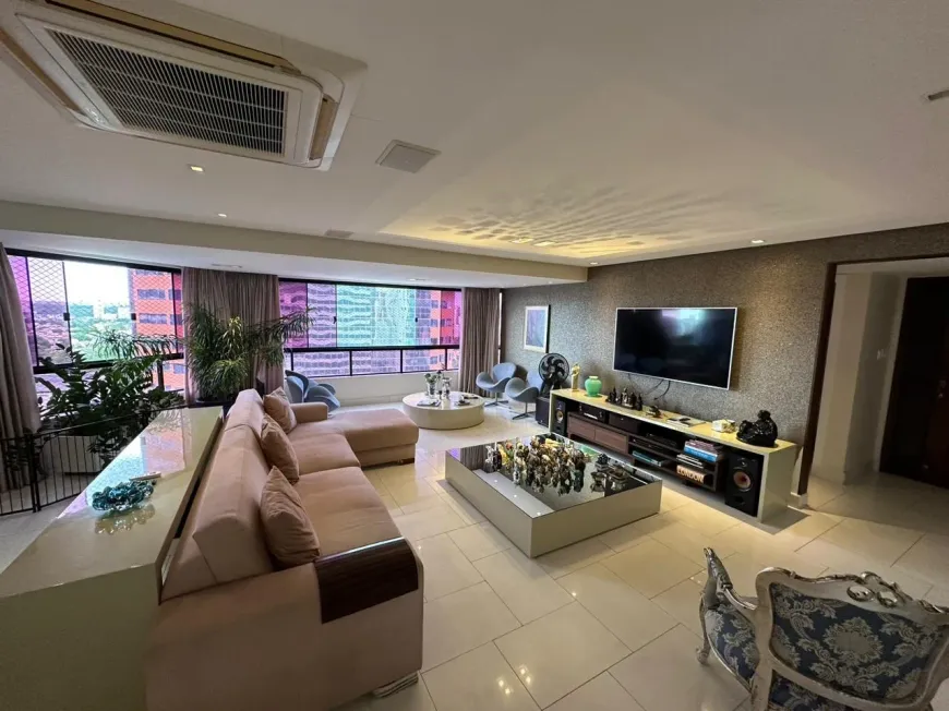 Foto 1 de Apartamento com 4 Quartos à venda, 226m² em Alto do Parque, Salvador