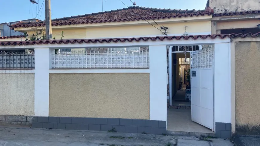 Foto 1 de Casa com 2 Quartos para venda ou aluguel, 95m² em Bento Ribeiro, Rio de Janeiro