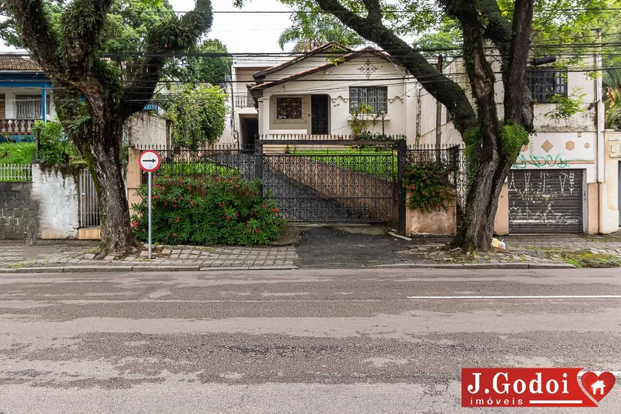 Foto 1 de Casa com 3 Quartos à venda, 600m² em São Lourenço, Curitiba
