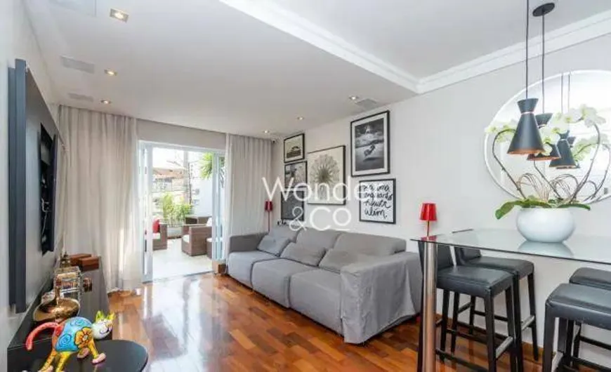 Foto 1 de Casa com 4 Quartos à venda, 240m² em Campo Belo, São Paulo