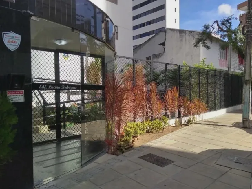 Foto 1 de Apartamento com 3 Quartos à venda, 70m² em Casa Amarela, Recife