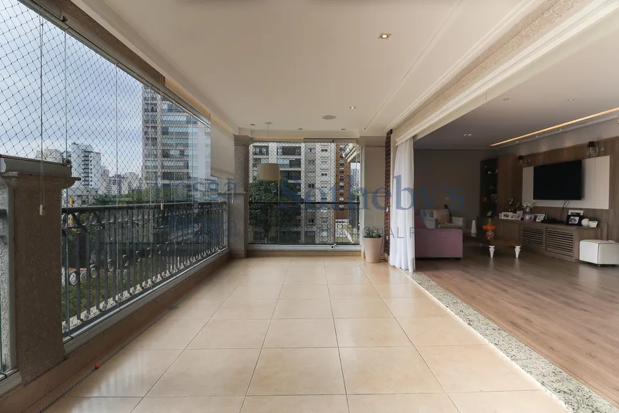 Foto 1 de Apartamento com 3 Quartos à venda, 190m² em Pompeia, São Paulo