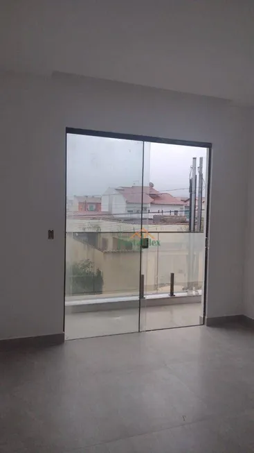Foto 1 de Casa com 3 Quartos à venda, 135m² em Colina de Laranjeiras, Serra