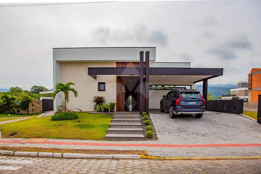 Foto 1 de Casa de Condomínio com 3 Quartos à venda, 300m² em Palhocinha, Garopaba