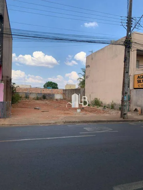 Foto 1 de Lote/Terreno à venda, 275m² em São Jorge, Uberlândia