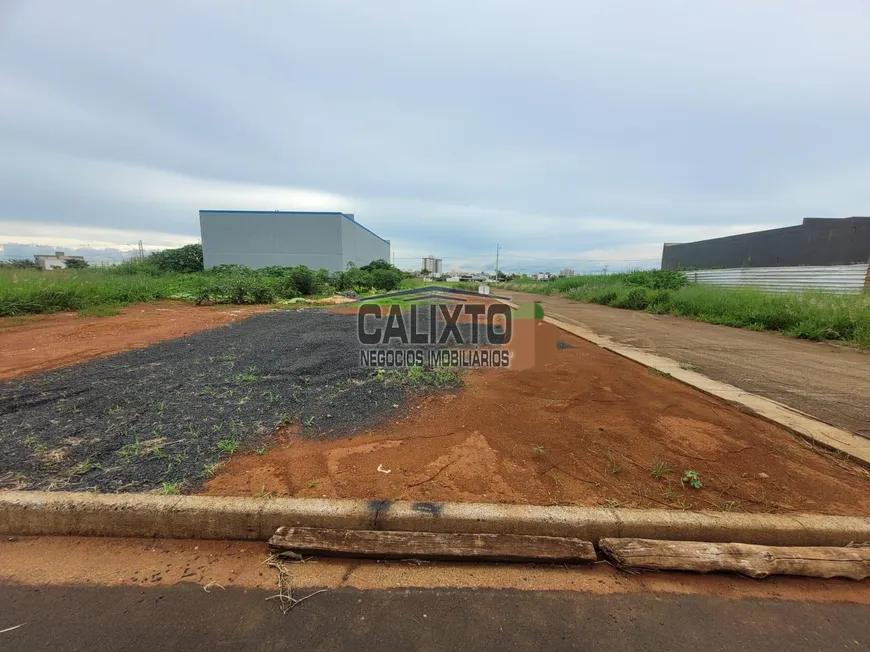 Foto 1 de Lote/Terreno à venda, 300m² em Novo Mundo, Uberlândia