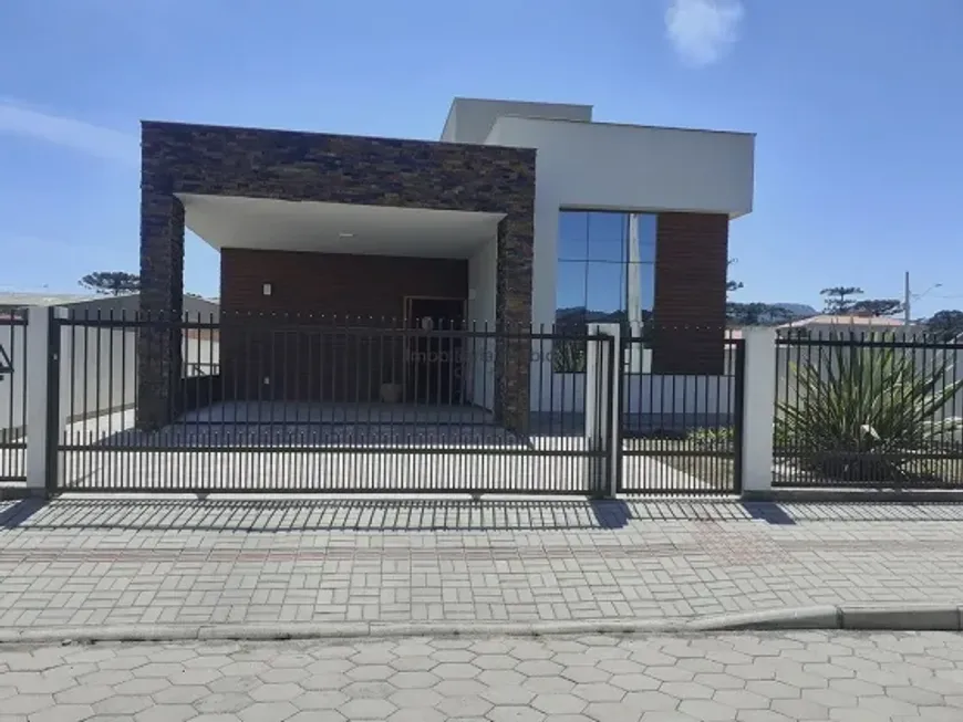 Foto 1 de Casa com 4 Quartos à venda, 360m² em Esquina, Urubici