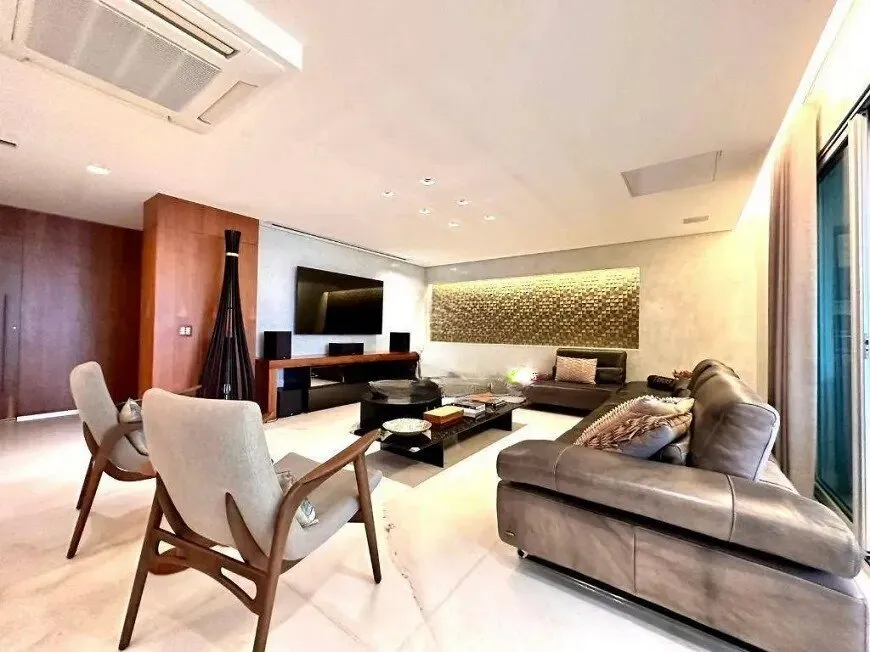 Foto 1 de Apartamento com 4 Quartos à venda, 265m² em Piemonte, Nova Lima