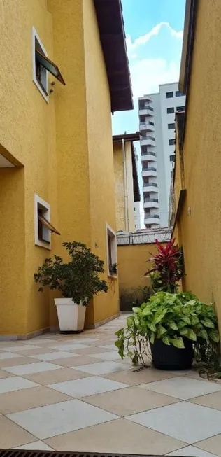 Foto 1 de Sobrado com 3 Quartos à venda, 118m² em Vila Milton, Guarulhos