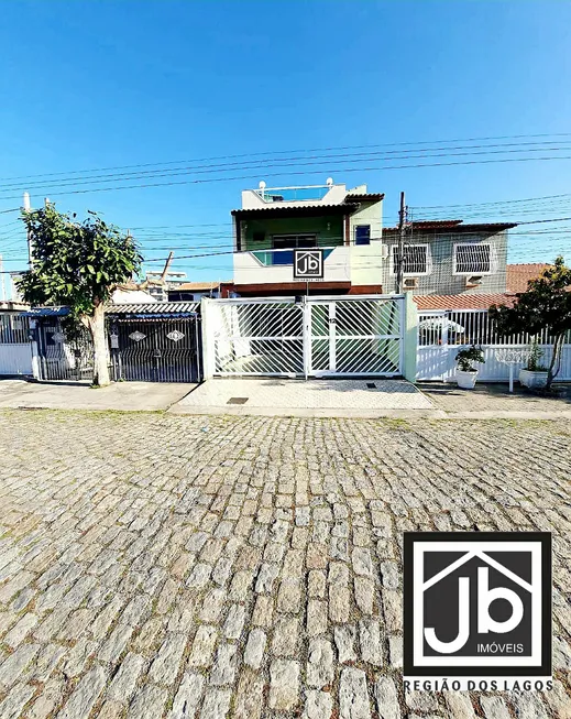 Foto 1 de Casa com 4 Quartos à venda, 150m² em Vila Blanche, Cabo Frio