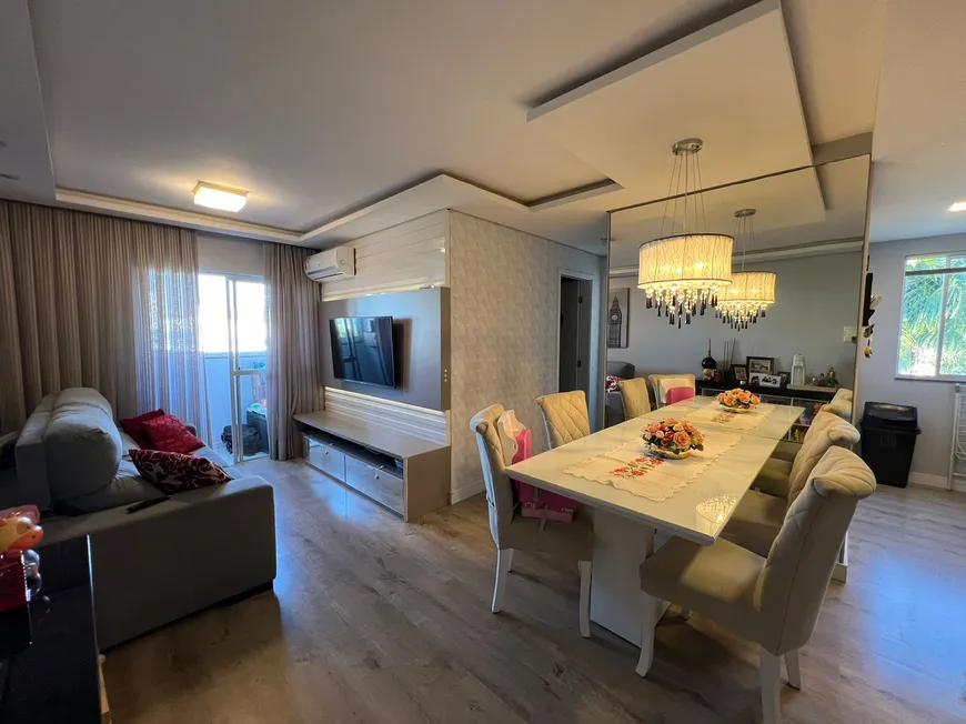 Foto 1 de Apartamento com 2 Quartos à venda, 54m² em Espinheiros, Itajaí