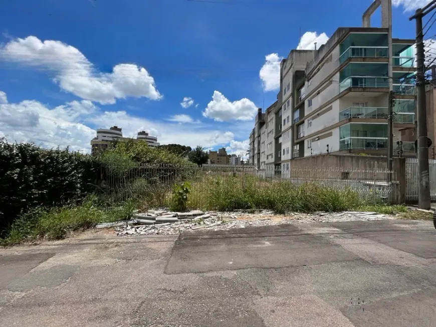 Foto 1 de Lote/Terreno para alugar, 494m² em Seminário, Curitiba