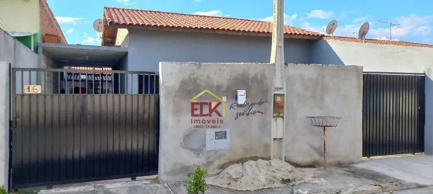 Foto 1 de Casa com 2 Quartos à venda, 250m² em Triângulo, Pindamonhangaba