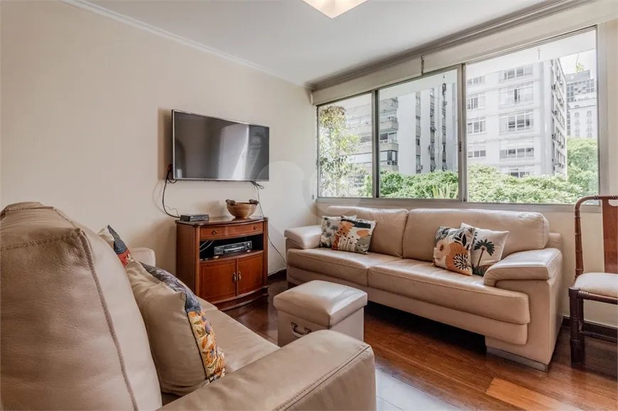 Foto 1 de Apartamento com 3 Quartos à venda, 123m² em Jardim América, São Paulo