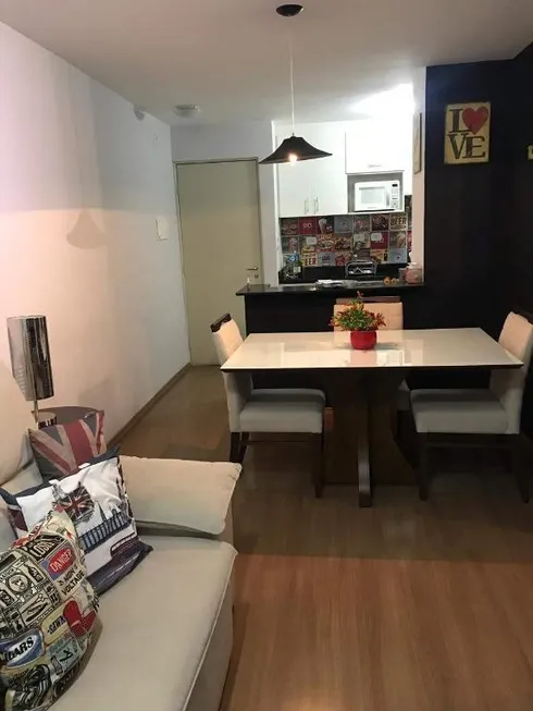 Foto 1 de Apartamento com 3 Quartos à venda, 59m² em Jaragua, São Paulo