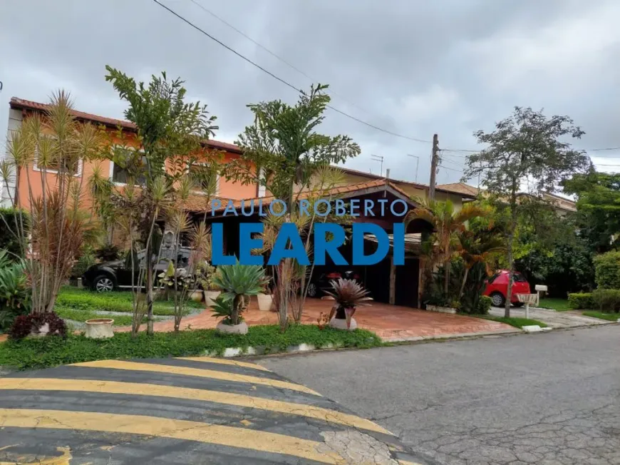 Foto 1 de Casa de Condomínio com 4 Quartos à venda, 350m² em Sao Paulo II, Cotia