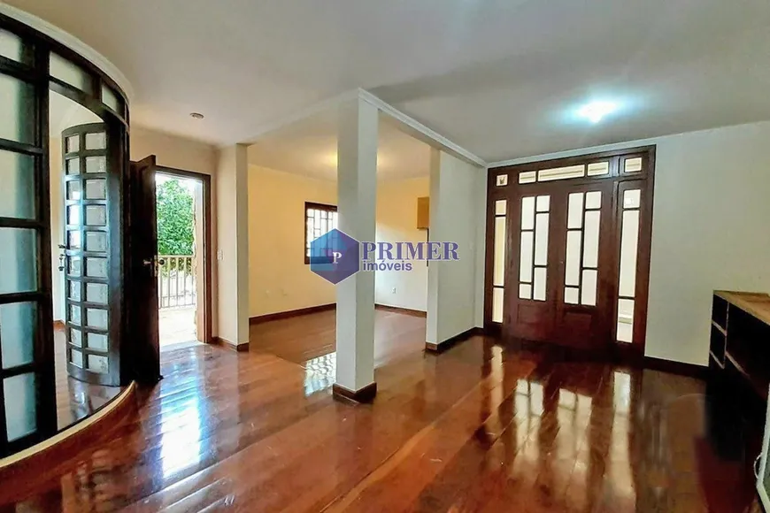 Foto 1 de Casa com 4 Quartos à venda, 374m² em Mangabeiras, Belo Horizonte