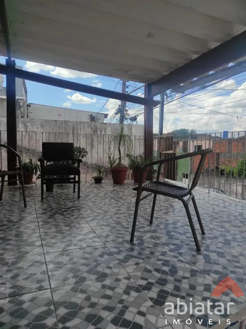 Foto 1 de Casa com 3 Quartos à venda, 250m² em Jardim Santa Cecilia, Taboão da Serra