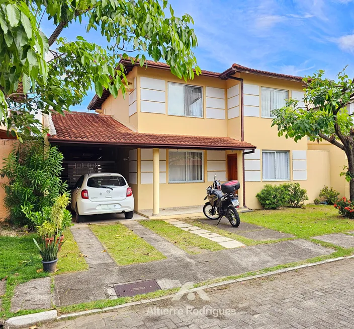 Foto 1 de Casa de Condomínio com 4 Quartos à venda, 220m² em Santa Luzia, Serra