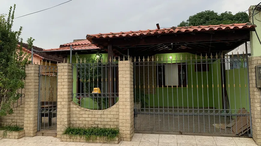 Foto 1 de Casa com 3 Quartos à venda, 200m² em Santa Eugênia, Nova Iguaçu