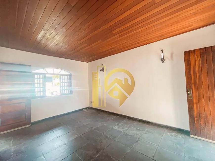 Foto 1 de Casa com 3 Quartos para alugar, 187m² em Centro, Jacareí