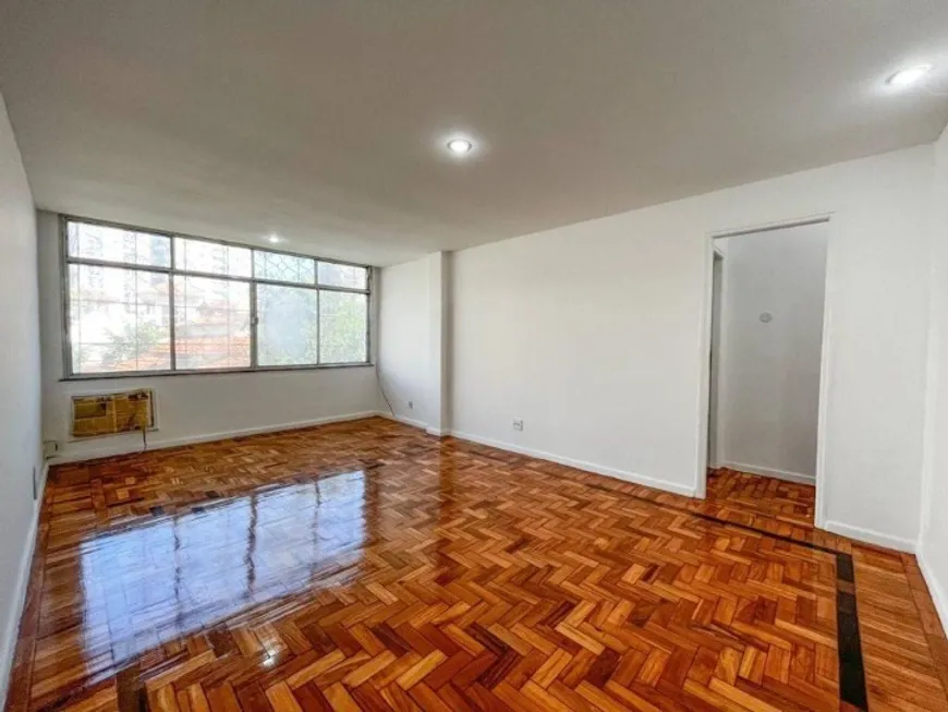 Foto 1 de Apartamento com 3 Quartos à venda, 112m² em Santa Rosa, Niterói