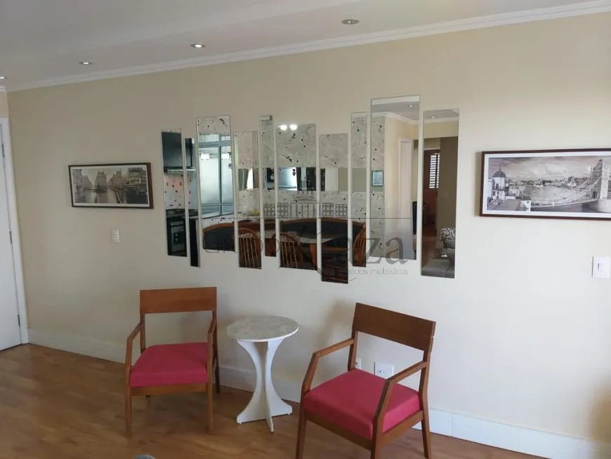 Foto 1 de Apartamento com 3 Quartos à venda, 99m² em Vila Sanches, São José dos Campos