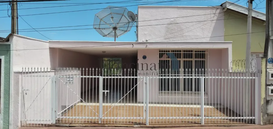 Foto 1 de Sobrado com 3 Quartos à venda, 188m² em Jardim Pacaembú, Jundiaí