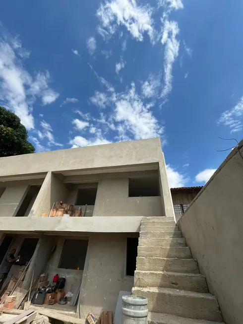 Foto 1 de Casa com 2 Quartos à venda, 60m² em Bom Jesus, Contagem