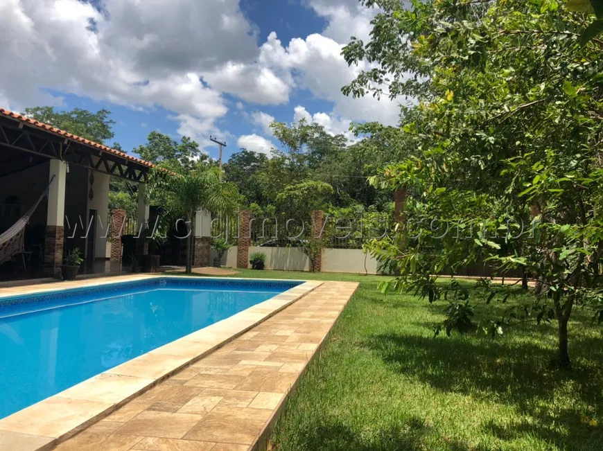 Foto 1 de Fazenda/Sítio com 3 Quartos à venda, 500m² em Centro, Aruanã