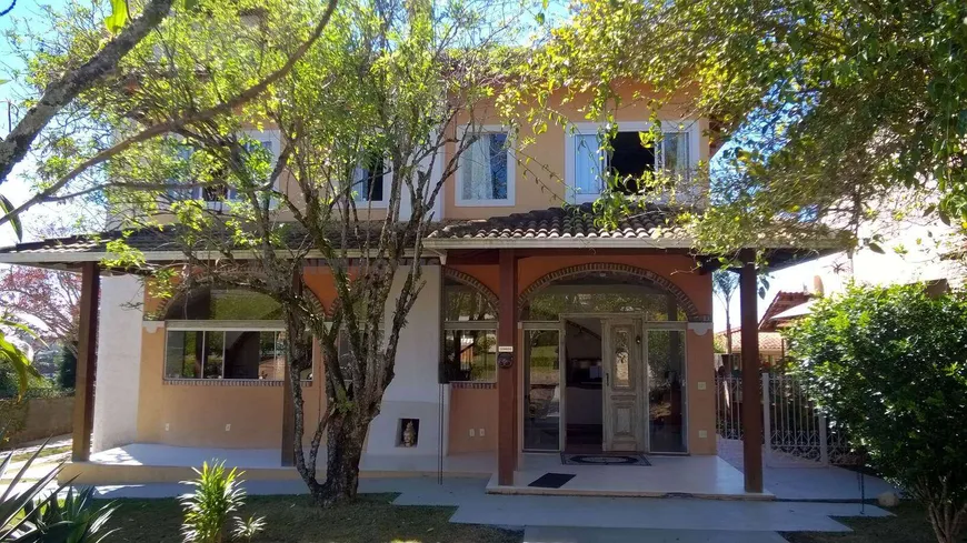 Foto 1 de Casa de Condomínio com 5 Quartos à venda, 400m² em Condomínio Retiro das Pedras, Brumadinho