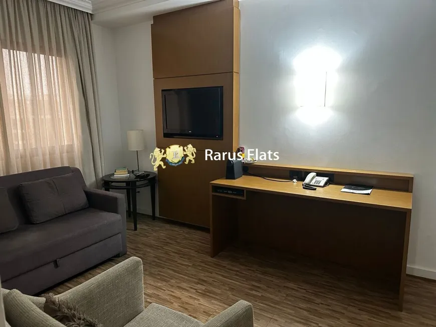 Foto 1 de Flat com 1 Quarto à venda, 39m² em Vila Olímpia, São Paulo