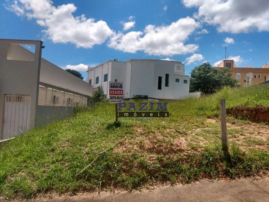 Foto 1 de Lote/Terreno à venda, 347m² em Centro, Vinhedo