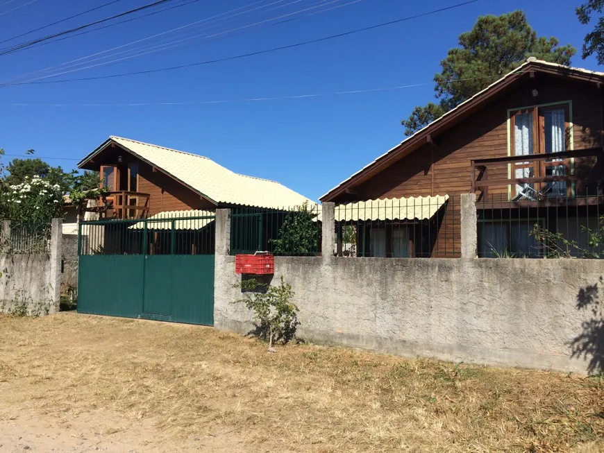 Foto 1 de Casa com 2 Quartos à venda, 105m² em São João do Rio Vermelho, Florianópolis