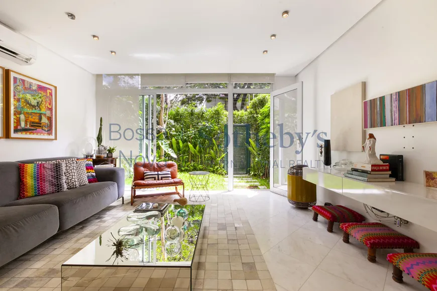 Foto 1 de Casa de Condomínio com 3 Quartos para alugar, 185m² em Vila Madalena, São Paulo