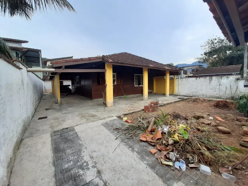 Foto 1 de Casa com 3 Quartos à venda, 100m² em Ipiranguinha, Ubatuba