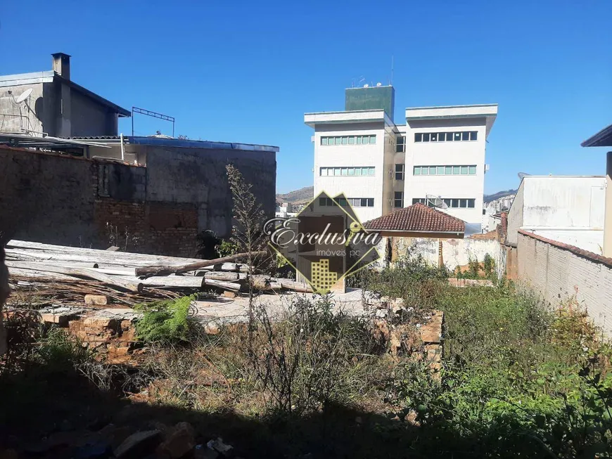 Foto 1 de Lote/Terreno à venda, 300m² em Centro, Poços de Caldas