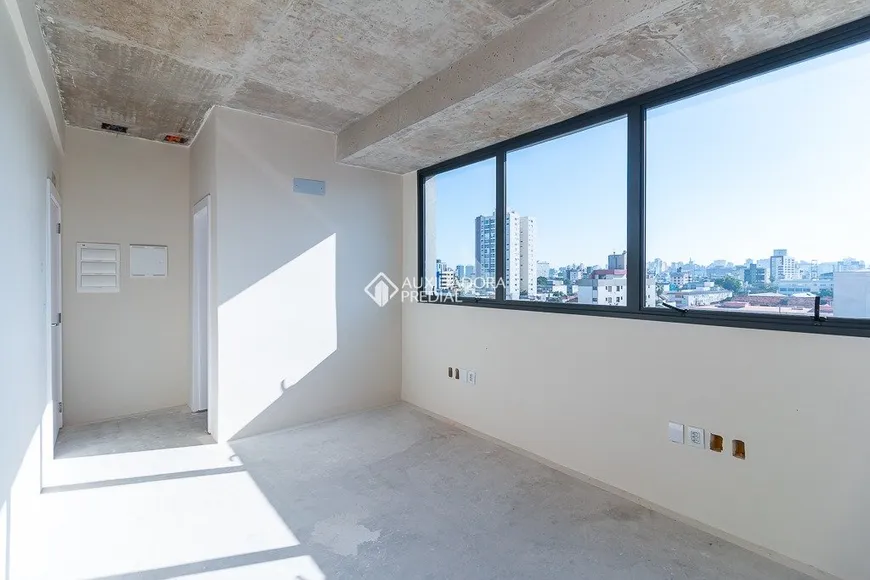 Foto 1 de Sala Comercial para alugar, 20m² em Menino Deus, Porto Alegre