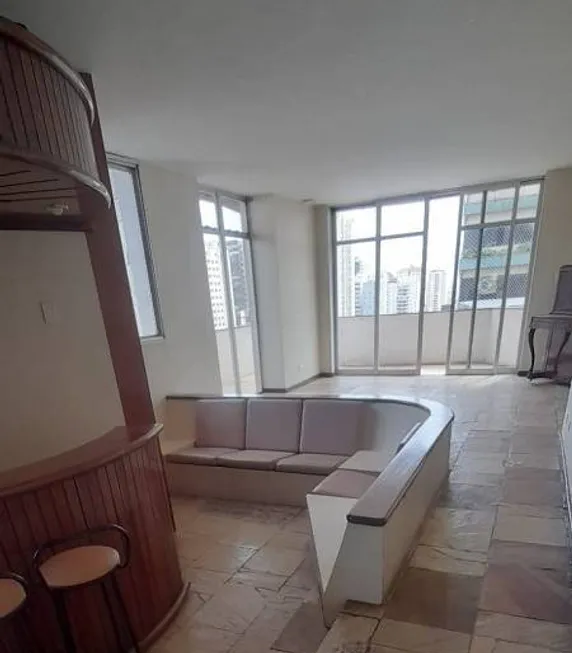 Foto 1 de Apartamento com 4 Quartos à venda, 200m² em Setor Bueno, Goiânia