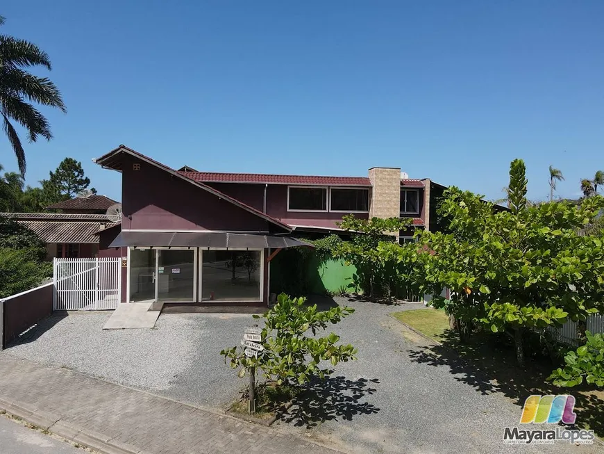 Foto 1 de Casa com 3 Quartos à venda, 335m² em Vila da Glória, São Francisco do Sul