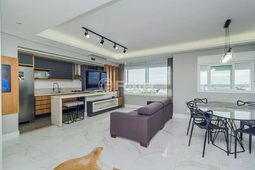 Foto 1 de Apartamento com 2 Quartos à venda, 78m² em Navegantes, Porto Alegre