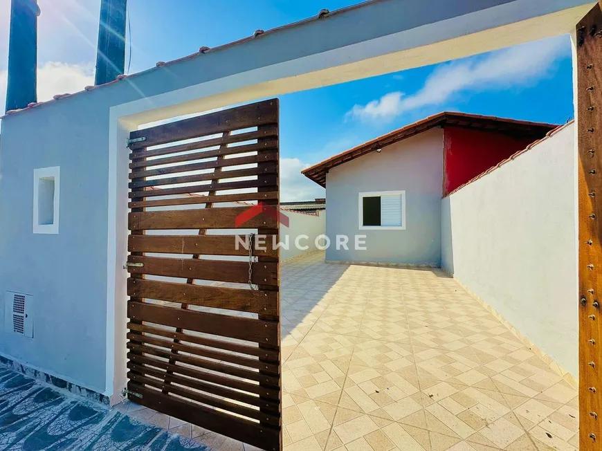 Foto 1 de Casa com 2 Quartos à venda, 55m² em Nova Itanhaém, Itanhaém
