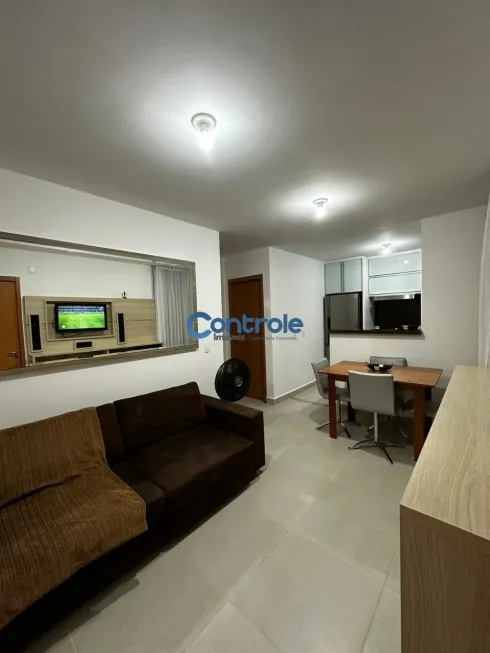 Foto 1 de Apartamento com 2 Quartos à venda, 40m² em Serraria, São José