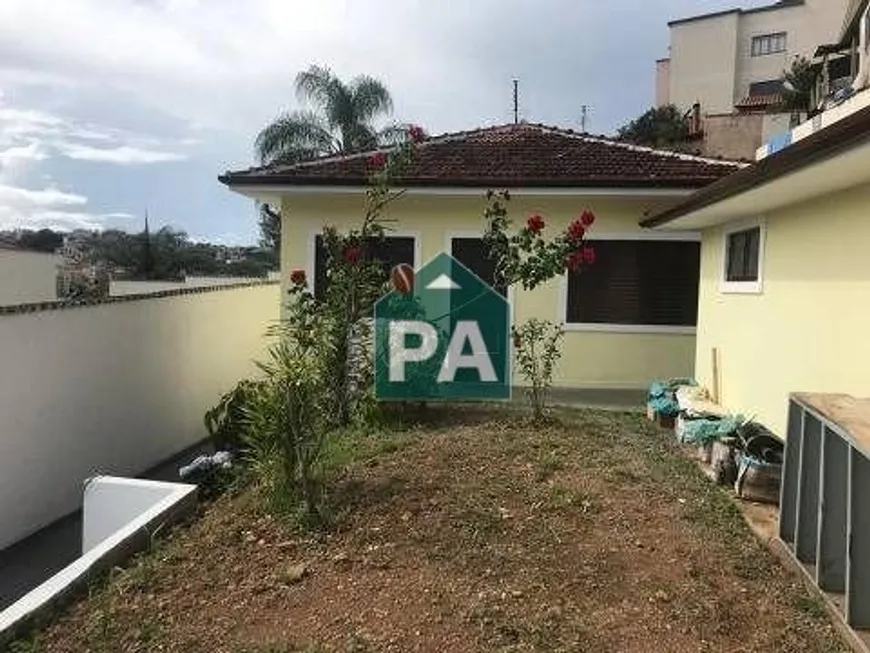 Foto 1 de Casa com 2 Quartos à venda, 100m² em Jardim Quisisana, Poços de Caldas