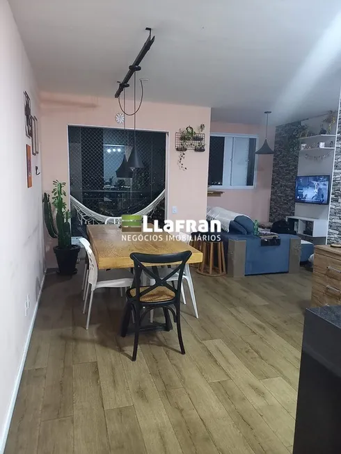 Foto 1 de Apartamento com 3 Quartos à venda, 65m² em Vila Praia, São Paulo