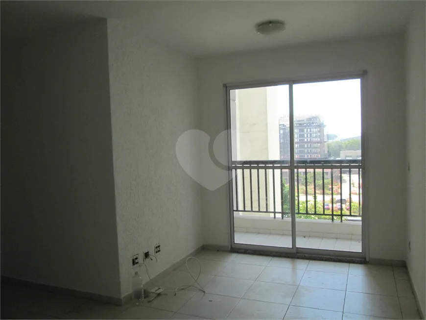 Foto 1 de Apartamento com 2 Quartos à venda, 48m² em Vila Anastácio, São Paulo